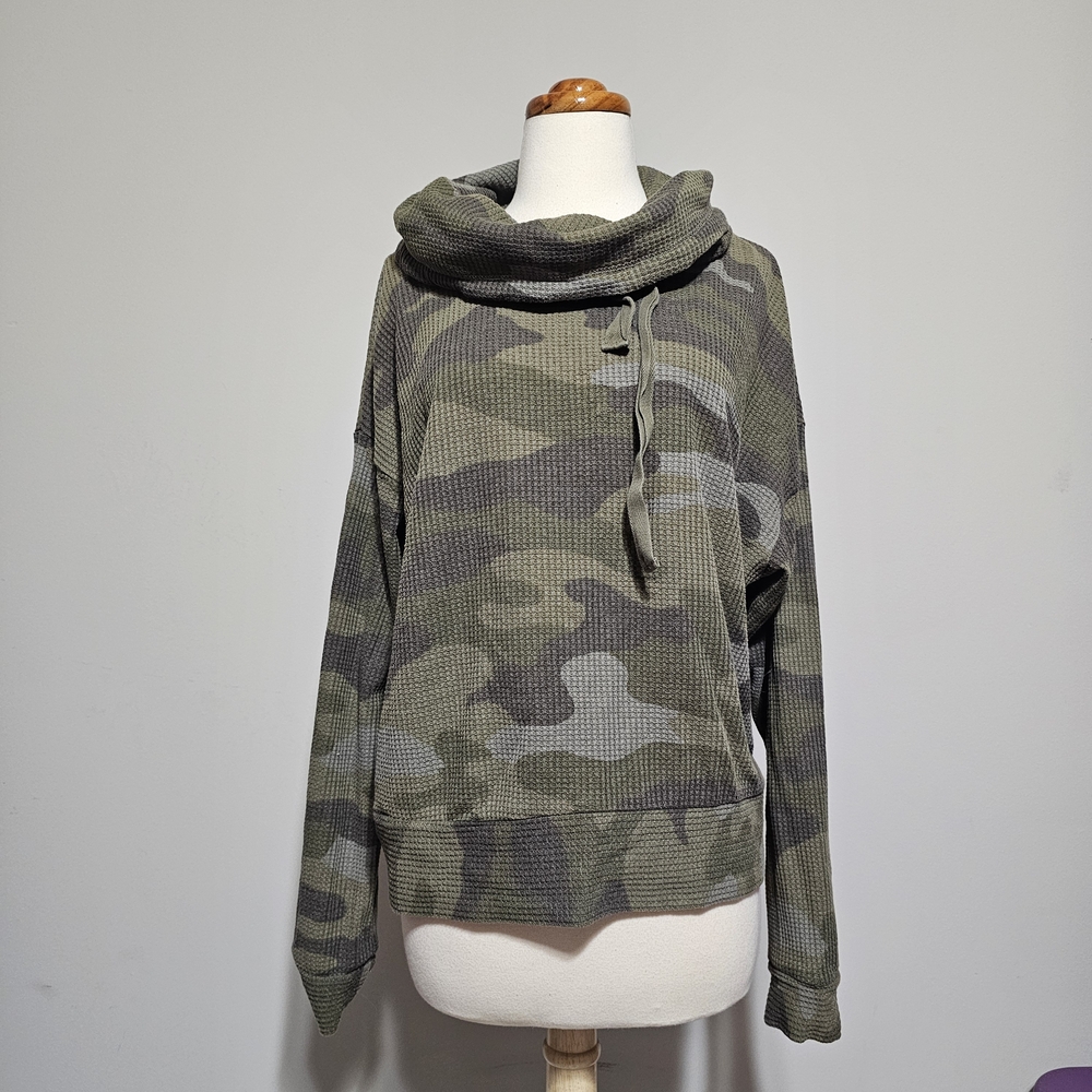 Natural Reflections Camo Waffle Knit Cowl Neck Pullover Sweatshirt Size Large
